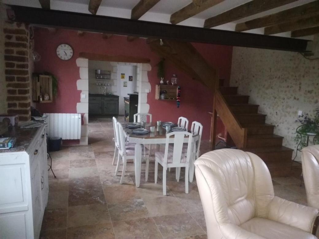 Chambre D'Hote Monthodon Exterior photo